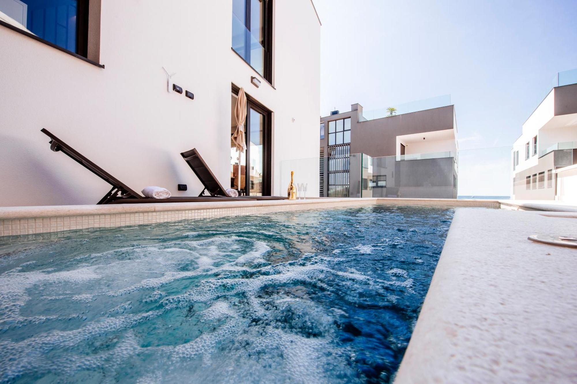Crystal Holiday Residence II Sukošan المظهر الخارجي الصورة